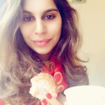 Upasana Kamineni Instagram – My kind of #americanbreakfast, gluten free lemon & coconut cake with strong organic english breakfast tea & soy milk. 😇😇 always on the look out for natural, locally grown organic food. Cos U R WHAT U EAT. 🙏🏼😉