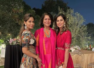 Upasana Kamineni Instagram - Diwali 🪔 photo dump 🤩🤗 Thank you all for making my life so special. Thank u @prathyushagarimellaofficial @zebahassan @anmoljewellers