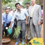 Upasana Kamineni Instagram - Thatha and my ram. 2 very special ppl in my life. Doing good for the planet. Look forward to cleaner greener future. #apollofoundation #leonardodicaprio #climatechange #plantatree