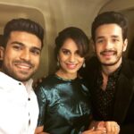 Upasana Kamineni Instagram - Backstage with the Stars of the night, a superb performance by #akhil #akhilakkineni & #ramcharan. #tammana u were super 💃🏼💃🏼💃🏼👍😊