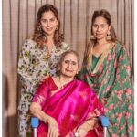 Upasana Kamineni Instagram - Dussera family photo dump ❤️ Soo much gratitude 🙏⭐️ Now back to work & working out till Diwali 🪔