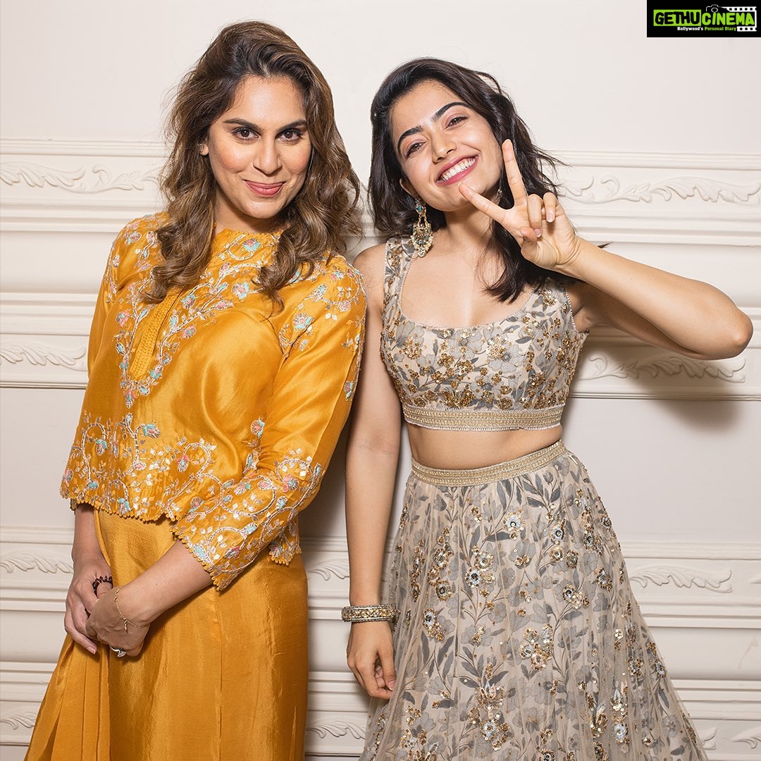 Upasana Kamineni Instagram - Look at life with a happier & more meaningful lens. UR Diwali can be as happy or as boring as U want it to be. The choice is URS. I’m thoroughly enjoying curating content with Rashmika. Her happy bubbly attitude has a deep underlying message that promotes mental well-being in a subtle way. Check out the link in bio to know more. 🤗 @rashmika_mandanna @urlife.co.in URLife