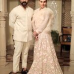 Upasana Kamineni Instagram - ® forever ❤️ @alwaysramcharan @tanghavri @shriyasom @jaipurgems @mickeycontractor @nakitadsouza @namitaalexander @antar_agni_ujjawaldubey Udaipur - The City of Lakes