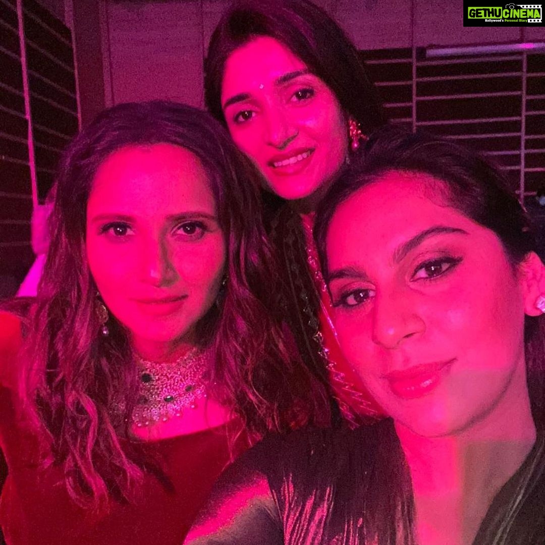 Upasana Kamineni Instagram - Happy Happy birthday to my BFF. @mirzasaniar Can’t wait for u to come bk. Every time is an epic time with u 🥰❤️🤪 Hope u liked my song 🥳