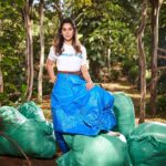 Upasana Kamineni Instagram - It’s time to think differently, use ur imagination & become Pro Planet. The Amrabad Tiger Reserve in Telangana has tonnes of plastic & trash that needs to be recycled. This is really causing huge problems to our ecological balance. It’s time for us to first stop creating waste & then learn how to use if effectively. For the #wildestdreams gala at home, @decorbydinaz aunty’s team collected plastic bottles to create an art installation for us. Reduce, Reuse , Recycle ♻️ is what’s IN now - OTT decor is a thing of the past ! Check out my clothing : t shirt made with recycled cotton @cancelledplans.club & skirt made of re cycled plastic @ilovepero . I have realised that, one can spend millions on fancy attire , but nothing will give u the same high as wearing #sustainable clothing. @tanghavri @karishmashaikhh @avigowariker @cancelledplans.club @ilovepero @makeupbyaliyabaig @wwfindia