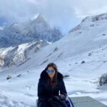 Upasana Kamineni Instagram - The girls & I wanted to start the year on a high ! The plan was to head to Everest base camp, visit Mukti Nath temple & then Pashupathi Nath temple and get back to our respective homes in 48 hours. But God / destiny had another plan in store for us - wait for the next post ! Nepal