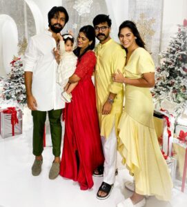 Upasana Kamineni Instagram - Mr & Mrs C wish u a Very Merry Christmas ❤️🎄 Happy First Birthday darling #navishka - ur mama & atha love u. Check us out #twinning 😛 coincidence