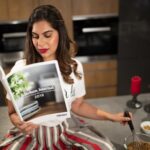 Upasana Kamineni Instagram - Merry Christmas! Check out this amazing Christmas cake recipe on @pinkvilla ! It’s worth it 🥰😍 @aditimammengupta . Hey guys I lost someone really special today. She was a part of our upbringing. She taught us a very important life lesson while departing - she taught us to live life to the fullest. This holiday season make memories that will last forever. Cherish relationships, they are priceless. ❤️❤️❤️❤️ #merrychristmas. Btw It would have been her 60 th birthday Tom.