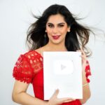 Upasana Kamineni Instagram - This milestone is marked with extreme gratitude. 🙏🏼😊 Thank you @youtube @youtubeindia this really means a lot to me. U’ll know why, very soon 😉 I thank @alwaysramcharan 😍 for always inspiring me & the @apollolife1 & @firstshowonline team for the execution . 🙏🏼 it’s been a fab beginning & the journey will continue with @extraamedia @zebahassan @deparsalon