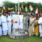 Upasana Kamineni Instagram - Celebrating 75 Years of Independence At the Domakonda Fort with mom & dad @shobanakamineni the Statue of Unity by the @yflo.hyderabad members And at home @alwaysrhyme