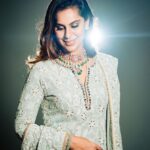 Upasana Kamineni Instagram - The strongest action for a woman is to LOVE HERSELF, BE HERSELF & SHINE AMONGST THOSE WHO NEVER BELIEVED SHE COULD. bring light into your life, strengthen your souls and let prosperity & positivity flow in abundance. #happydiwali @tanghavri @karishmashaikhh @houseofkotwara @krsalajewellery @sandysartistry @kamalkirang @niranjanajawahar