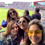 Upasana Kamineni Instagram - Lucky Mascots ! The best experience ! #INDIA beats Pakistan 👌🏻💪🏻👍🏻 #bucketlist Great match ! great company. @kanik4kapoor @rakulpreet @lakshmimanchu @masihkhan1