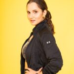 Upasana Kamineni Instagram - How long - before we see another SANIA MIRZA ! not a rags to riches story but a WILL POWER to VICTORY journey ! Aapi is what we call her - she’s the same age as me ( maybe few months younger 😉) - but I call her Aapi out of Respect! One of my dearest friends & A true International Inspiration . On stands NOW ! Watch this space for more. Anam thanks so much for helping me ❤️ Thx @diabhupal for the fun pics. @mirzasaniar @anammirzaaa @apollolife1 #bpositivemagazine #saniamirza #upasana #izhaan URLife