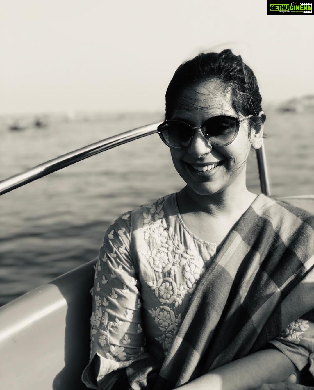 Upasana Kamineni Instagram - Spiritually cleansed, mentally elated ! ( donโt miss the videos ๐ ) The most phenomenal 24 hours ever - 6 Holy spots made me feel lighter, happier & rejuvenated. Love My Country, itโs people, itโs rich heritage & strong culture. KUMBH is an experience one should never miss ๐๐ผ came across life changing moments from the most unexpected people & situations. Jai Shiv Shambho ๐๐ผ @diabhupal @dhruvamehta1 @krishnahanda @mehasppatel @surilyg @sravanyaadityapittie @swamynathkorlapati Puneeth Roopesh #laxmitripathi ji & SWAMIJI ๐๐ผ- the best group ever #ramcharan #upasana Sangam Nagri, Prayag Raj Allahabad