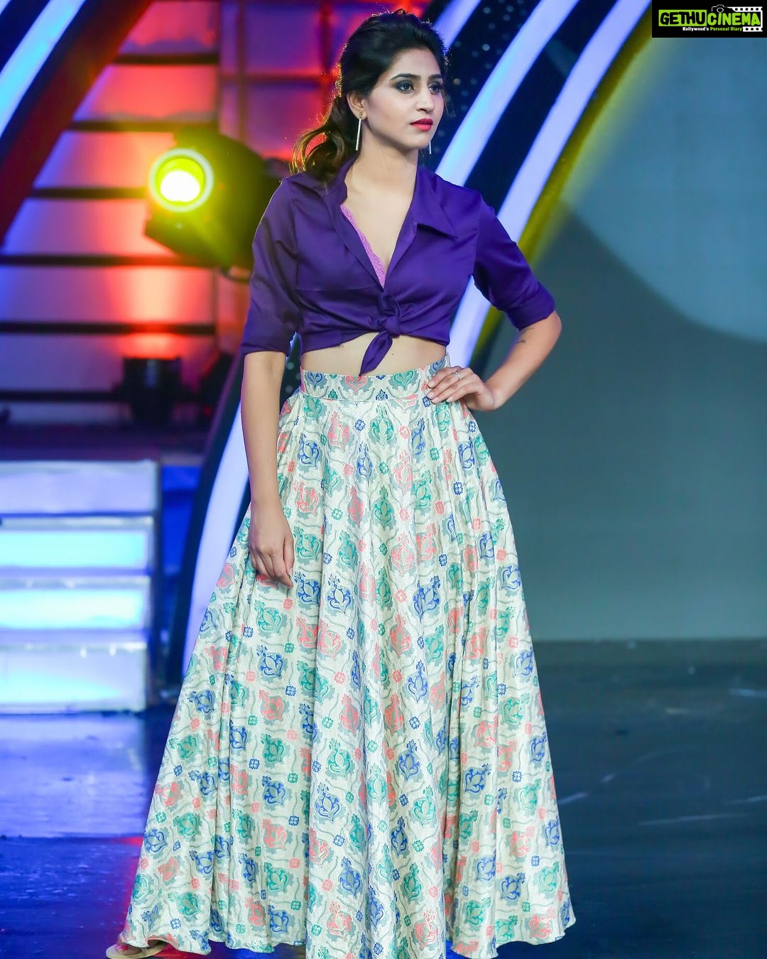 Varshini Sounderajan Instagram - For #dhee10 tonight #etv Costume @divya_varun_official Styling @dhiyuu PC @sandeepgudalaphotography