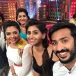 Varshini Sounderajan Instagram – Shot till late night still that bright smiles on everyone’s face…that’s actors life!!! Blessed to be in front of the camera.
Zeetelugu comedy nights
@anchorravi_offl @sreemukhi @sudheeranandbayana @vishnupriyabhimeneni