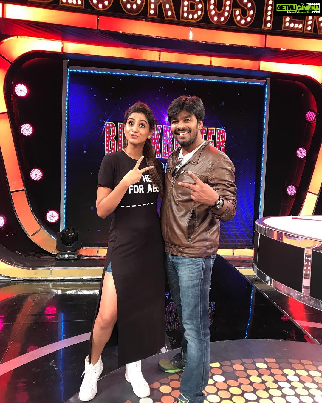 Varshini Sounderajan Instagram - How many of them watched blockbuster yesterday. Was fun with this crazy guy @sudheeranandbayana #gemini #blockbuster #newshow #anusuya