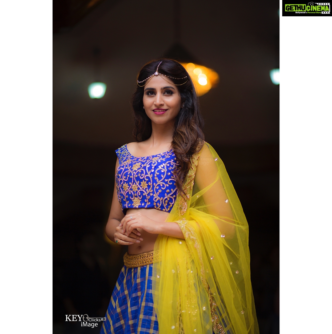 Varshini Sounderajan Instagram - For #Zeetelugu #sankrantisambaralu2018 Costume @ashwinireddyofficial Styling @nandini5402 Jewellery @nandini5402 PC by my fav @chinthuu1132❤️