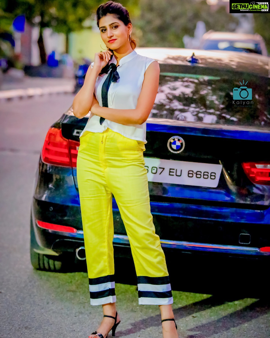 Varshini Sounderajan Instagram - For today’s #dhee10 in @dhiyuu @varun_rao_v Jewellery @adhistajewellery thank you guyz for the look😘😘 PC @kalyanchatha