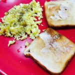 Varshini Sounderajan Instagram - After that heavy lunch..wanted to have something light..prepared by me 💁🏻 #scramblledeggspepper #breadtoast #butter