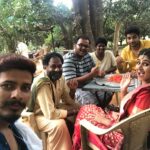 Varshini Sounderajan Instagram – Our boys on location💁🏻…#cookingtime #chicken #yumm #cuttingtomatos #helpingtheproductionpeople #funbeingonthissets #webseries #pelligola #annapurnastudios
