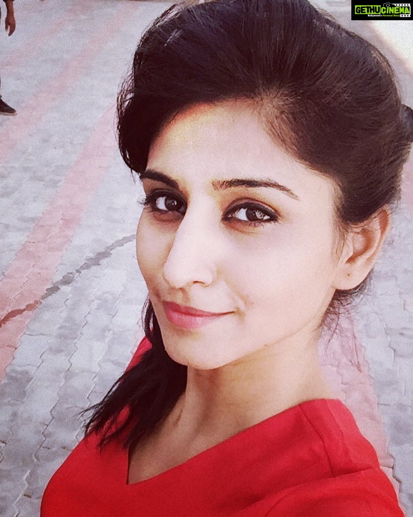 Varshini Sounderajan Instagram - #beingpostive