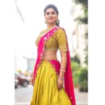 Varshini Sounderajan Instagram - Andariki Sankranthi Subhakanshalu🙏 Watch #maasankrathiveduka on @starmaa @12:00pm Wearing @firoz_design_studio Makeup @venu_makeupandhair Jewellery @spurthi_jewels PC @chinthuu_klicks