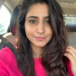 Varshini Sounderajan Instagram - Holaaa.. #weekend #weekendvibes #selfie