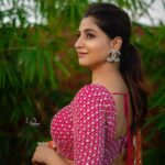 Varshini Sounderajan Instagram - . . . . Wearing @navya.marouthu Makeup @makeupartistspandana PC @v_capturesphotography