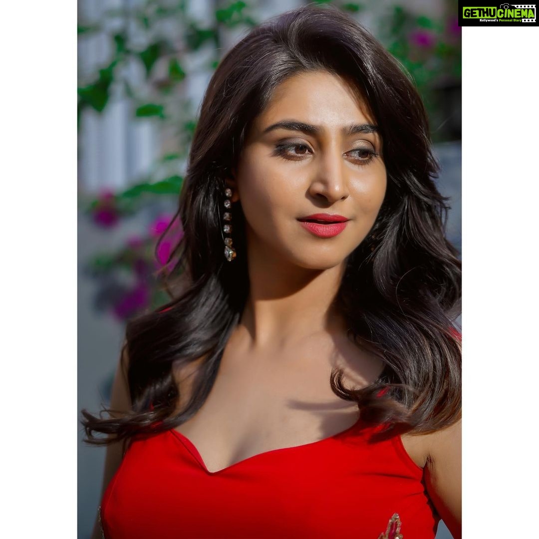 Varshini Sounderajan Instagram - Happy weekend