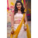 Varshini Sounderajan Instagram - Wishing you all a very happy Holi Costume @firoz_design_studio Makeup @venu_makeupandhair Hair @gopi_bridal_makeovers PC @v_capturesphotography