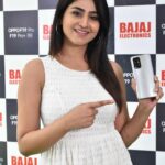 Varshini Sounderajan Instagram - It was pleasure unveiling OPPO F19 PRO+ 5G Smartphone at my favorite @BajajelectronicsIndia 85th Store of #BajajElectronics at Himayathnagar in Hyderabad.Friends its the All new store of Bajaj Electronics and 85th Store of Bajaj Electronics in Telangana and A.P...Friends U can have your hands on this all new OPPO F19 PRO+ 5G at any @BajajElectronicsIndia Store near you. #OPPO #BajajElectronics