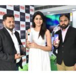 Varshini Sounderajan Instagram - It was pleasure unveiling OPPO F19 PRO+ 5G Smartphone at my favorite @BajajelectronicsIndia 85th Store of #BajajElectronics at Himayathnagar in Hyderabad.Friends its the All new store of Bajaj Electronics and 85th Store of Bajaj Electronics in Telangana and A.P...Friends U can have your hands on this all new OPPO F19 PRO+ 5G at any @BajajElectronicsIndia Store near you. #OPPO #BajajElectronics