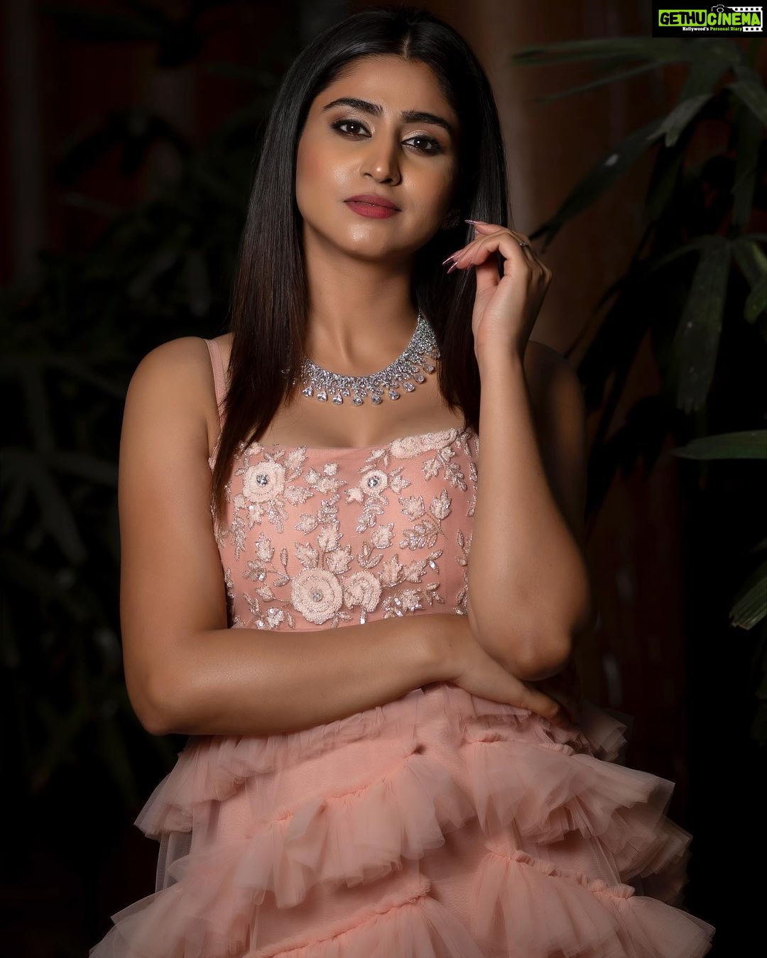 Varshini Sounderajan Instagram - For #comedystars @starmaa Wearing @divya_varun_official Jewels @houseofqc Makeup @shearsandbrushes_thesalon PC @punithphotography3