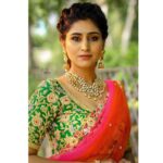 Varshini Sounderajan Instagram - Watch #akkaevareathagadu @9am only #etv Costume @bhargavi.amirineni Makeup @shearsandbrushes_thesalon Hair @gopi_bridal_makeovers Jewellery @kushalsfashionjewellery PC @v_capturesphotography