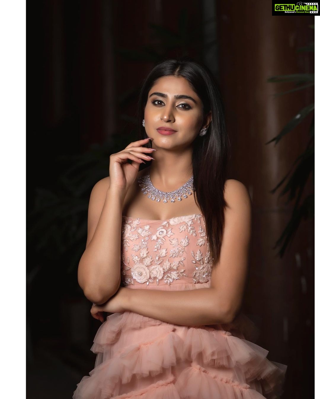 Varshini Sounderajan Instagram - For #comedystars @starmaa Wearing @divya_varun_official Jewels @houseofqc Makeup @shearsandbrushes_thesalon PC @punithphotography3