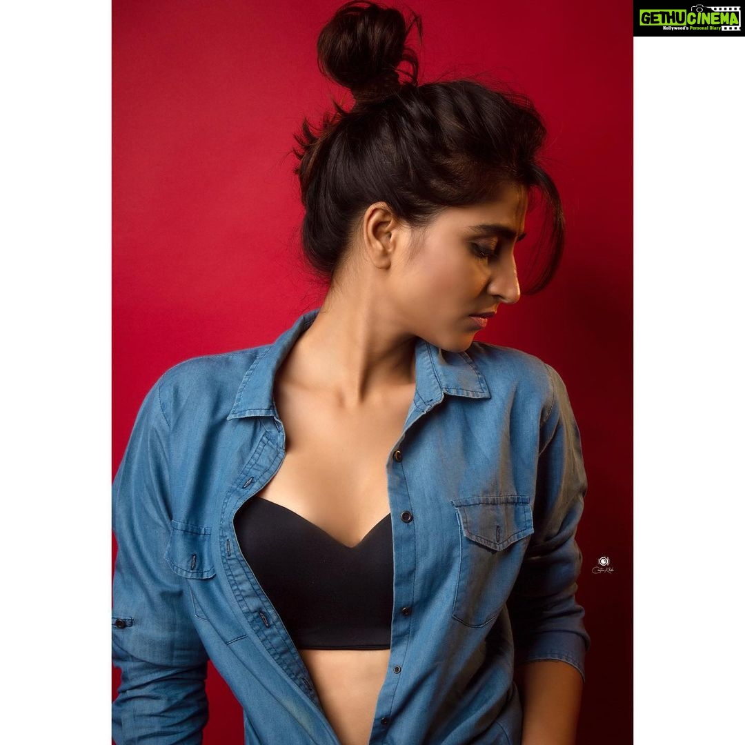 Varshini Sounderajan Instagram - @chinthuu_klicks 📷
