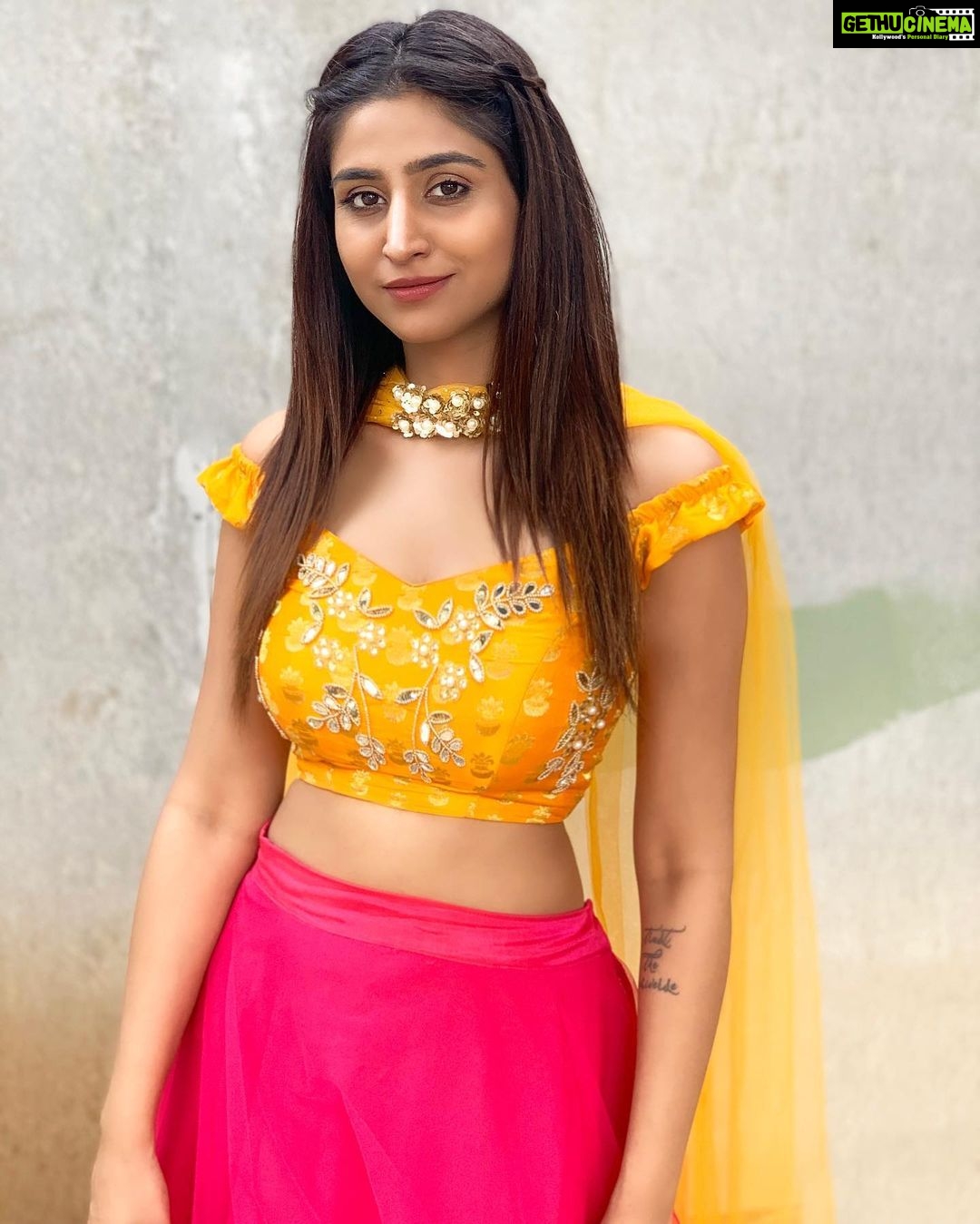 Varshini Sounderajan Instagram - How I look at u😍