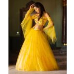 Varshini Sounderajan Instagram - Andariki Diwali subhakanshalu🙏 Wearing @firoz_design_studio for #uttamapurushulu in #etv Styling n jewels @firoz_design_studio Hair @swethareddy.mandadi Makeup @venu_makeupandhair PC @chinthuu_klicks