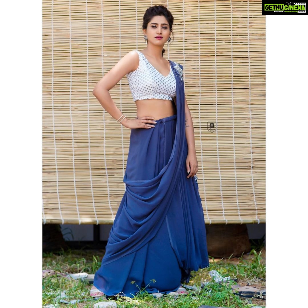 Varshini Sounderajan Instagram - For #patas2sarikothaga Costume @firoz_design_studio Jewels @firoz_design_studio PC @acharya_photography Makeup @syam_bridal_makeu_art Hair @swethareddy.mandadi