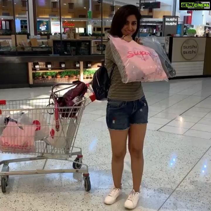 Varshini Sounderajan Instagram - I shop, therefore I am. Melbourne, Victoria, Australia