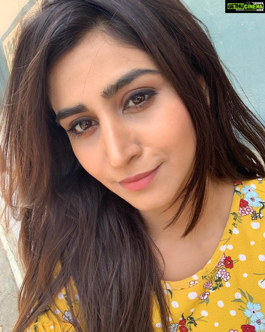 Varshini Sounderajan Instagram - Randomness