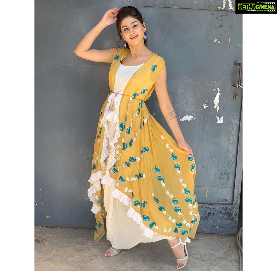 Varshini Sounderajan Instagram - For #patas2sarikothaga Costume @jagiri.manasa Styling @rishita.madas #styledbyrishita