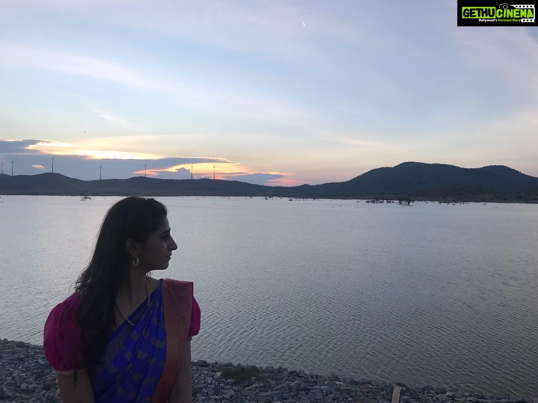 Varshini Sounderajan Instagram - Shooting in this beautiful location #pelligola3 #annapurnastudios #viu #tamadamedia PC @krishnatejad