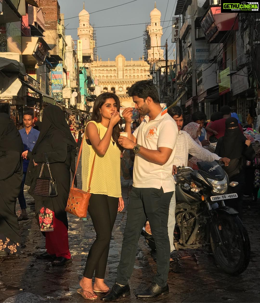 Varshini Sounderajan Instagram - Shooting scenes!!! #pelligola3 #viuindia #annapurnastudios #tamadamedia Charminar
