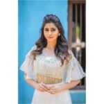 Varshini Sounderajan Instagram - Do watch #povepora today #etvplus for the grand celebrations of 75th episode. Costume @justlikethatbyanju PC @chinthuu1132