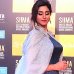 Varshini Sounderajan Instagram - SIIMA-Day 1 Wearing Organza gown with embroidered cape Costume n styling @designerkavitaagarwal Makeup @nehaashah21 Hair @sabasmua @kkathirravan thanks yoooo for the pics.. you saved me🙏..karthi😉 Bollywood Parks Dubai