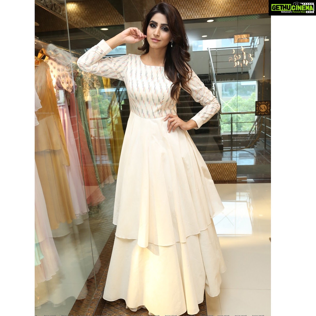 Varshini Sounderajan Instagram - New collection launch @designerkavitaagarwal Wearing “The spun collection” and “The moroccon tales” Makeup by @suvaibahsyed Hair by @naazbridalmakeovers