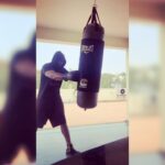 Varun Tej Instagram - Sometimes I feel weak, Then I hit the bag!!!🥊 #lockdown#boxing