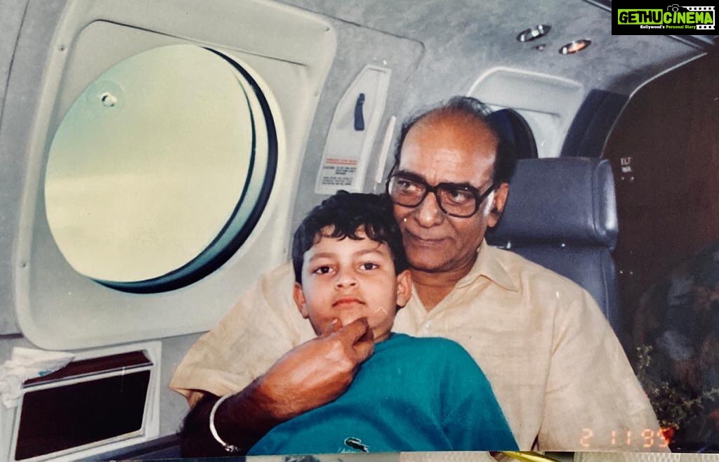 Varun Tej Instagram - Good old memories! With my grandfather!❤️ #tbt#love